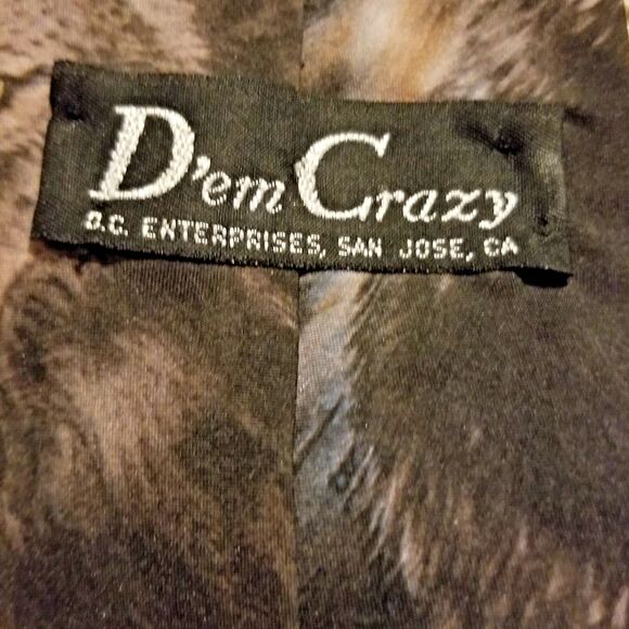 Vintage Men's Neck Tie D'em Crazy Wolves Brown D.C. Enterprises 1990's USA - Picture 3 of 9